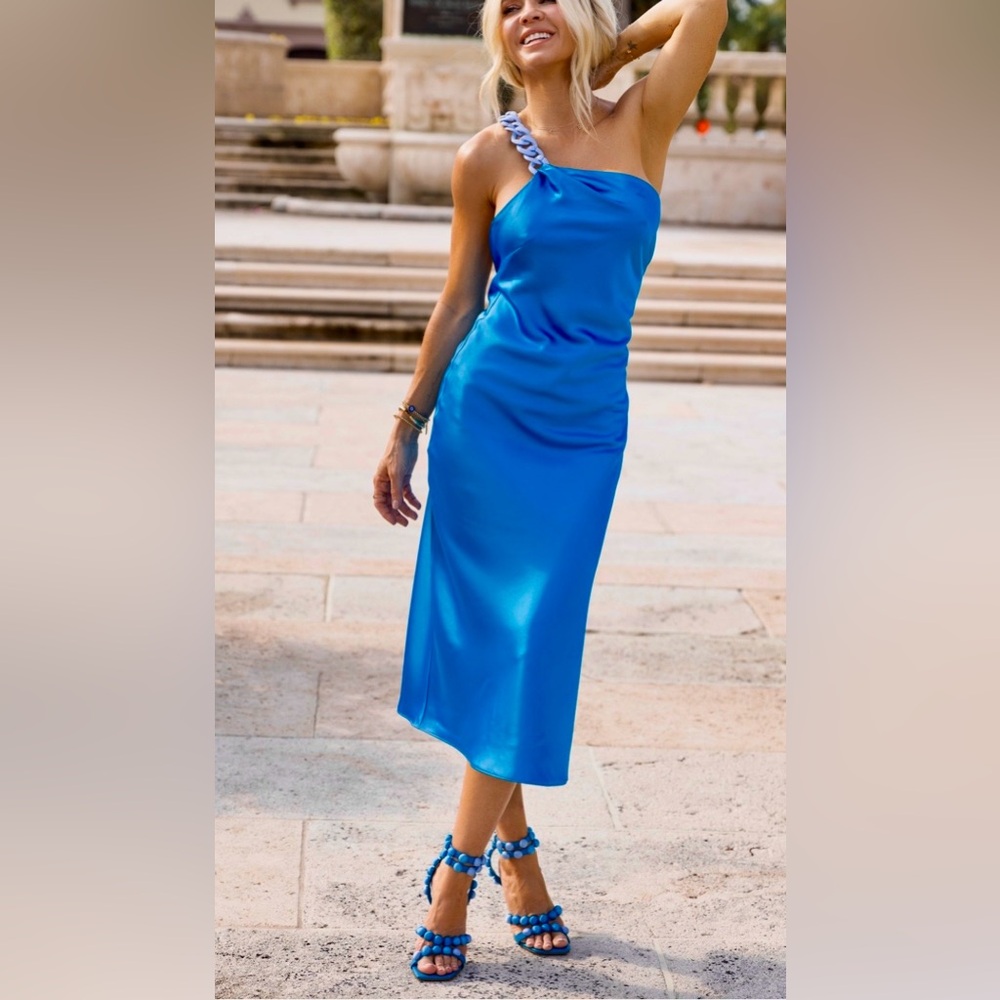 Gianni Bini x Jess Southern Shelby One Shoulder Chain Satin Sheath Midi Dress 4 - Picture 9 of 12